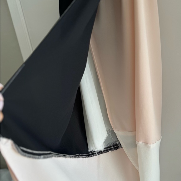 Chic Colorblock Dress - Picture 11 of 14